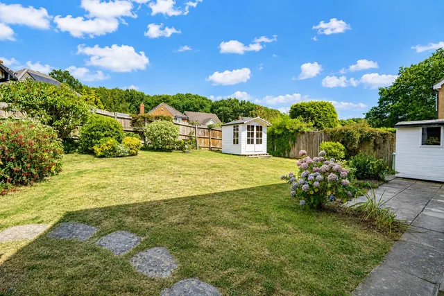 Ashdown Close, St. Leonards-On-Sea, photo 2