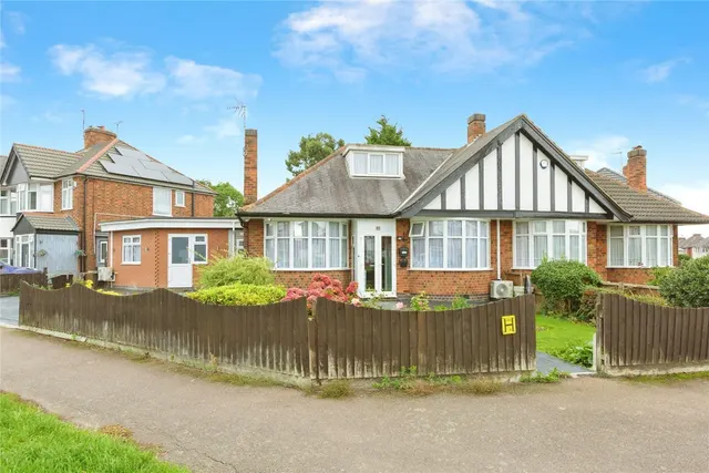 Shakespeare Drive, Braunstone, LE3, photo 1