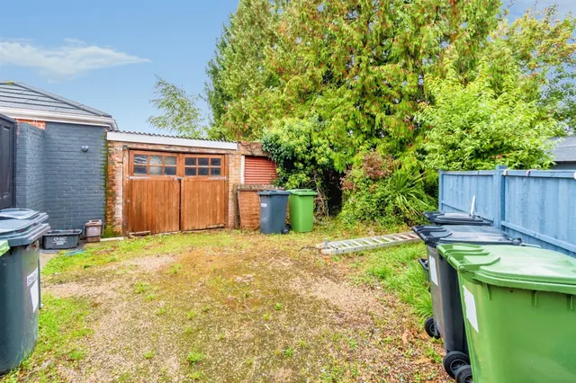 Swaythling Road, West End, SO30, photo 2