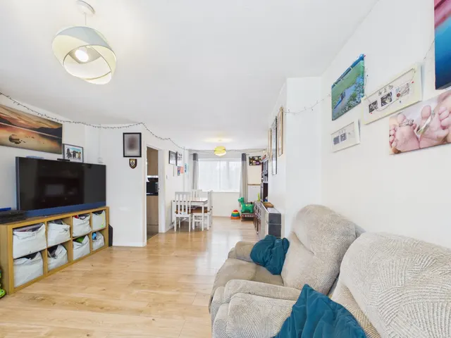Whitepit Lane, Flackwell Heath, HP10, photo 2