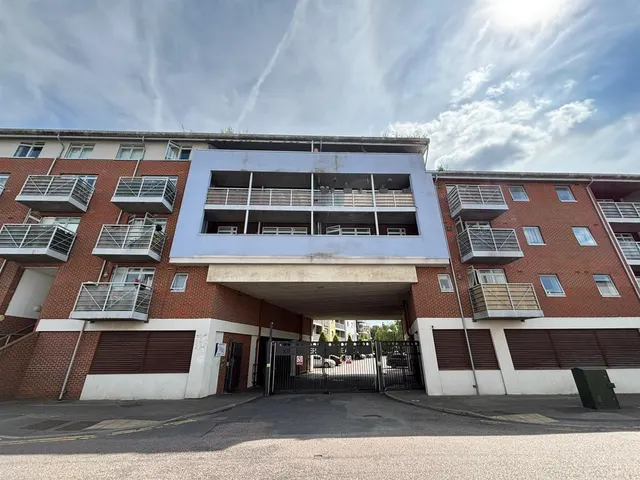 1 bedroom flat, Hart Street, Maidstone, ME16