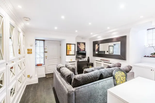 Frognal, Hampstead, NW3, photo 2