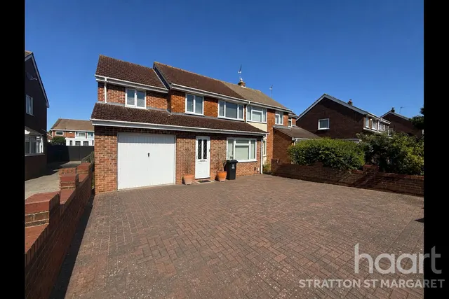Meadowcroft, Swindon, SN2, photo 1
