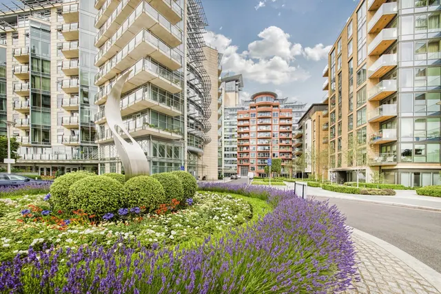 Photo 2 — Flotilla House, Battersea Reach