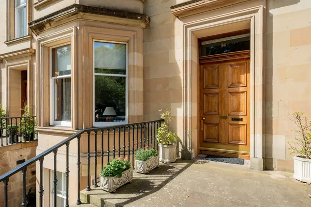 Photo 2 — Rothesay Terrace, West End, Edinburgh, Midlothian, EH3 7RY
