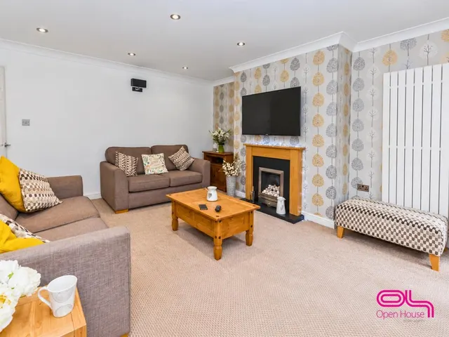 Laurel Avenue, Darwen, BB3, photo 3