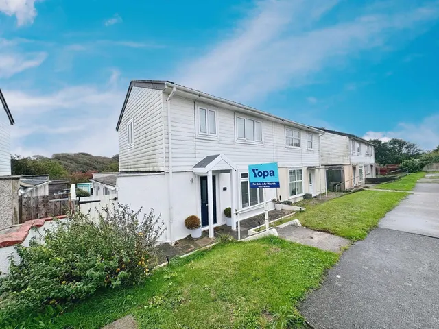 Milton Crescent, Milford Haven, SA73, photo 1