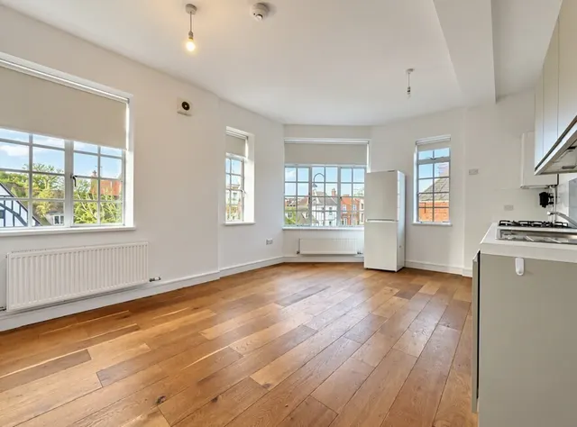 East Street, Tonbridge, TN9, photo 1