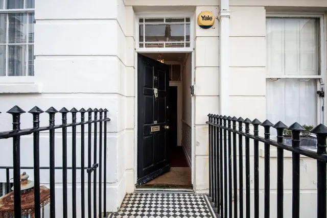 Portland Place, Brighton, BN2, photo 2