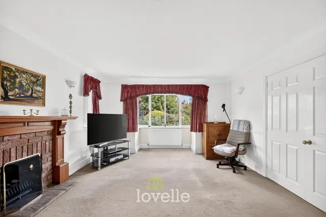 Augusta Oaks, Grimsby, DN34, photo 3