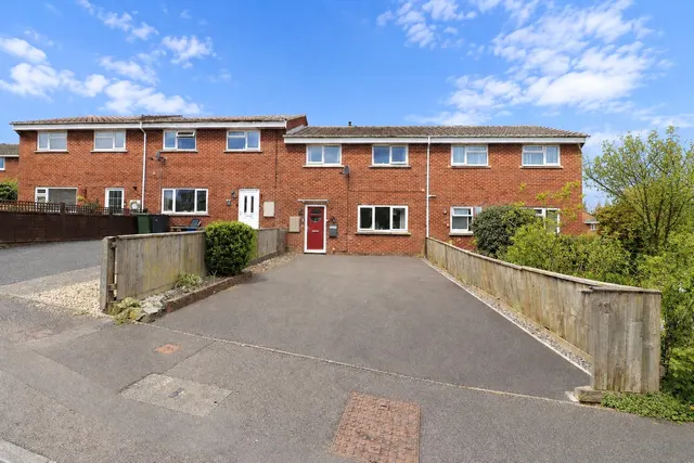Churchill Crescent, South Molton, EX36, photo 1