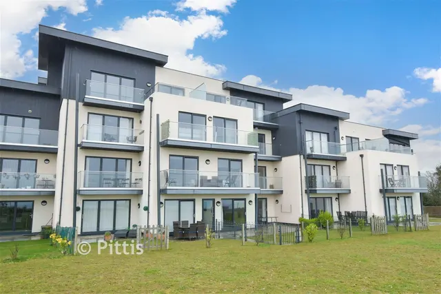 Grange Road, Sandown, PO36, photo 1