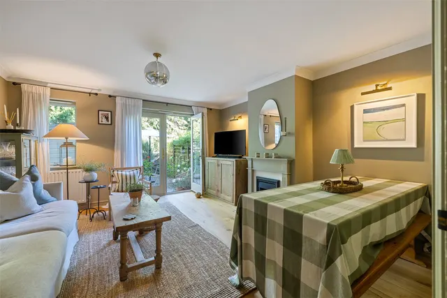 Haslemere Road, Fernhurst, GU27, photo 2