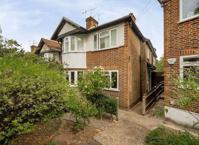 Bryan Avenue, Kensal Rise, NW10, photo 1