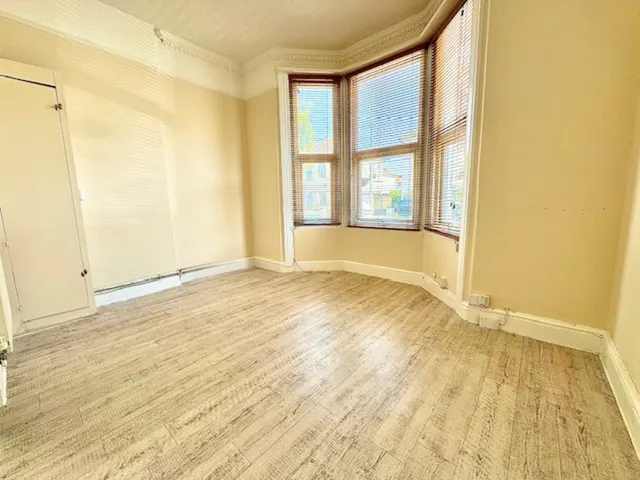 Photo 3 — Worthing, BN11 1JH