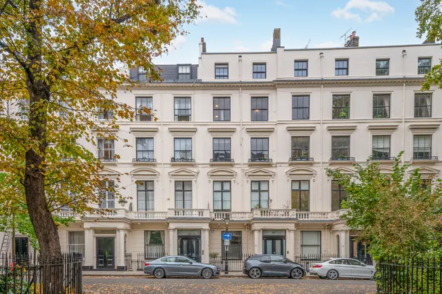 Flat 5, 25 Queen's Gardens, London, photo 1
