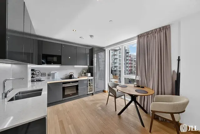 Madison Way, London, E20, photo 1