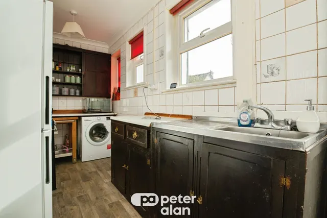Clydesmuir Road, Cardiff, CF24, photo 2