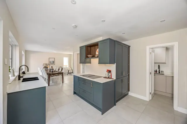 Farlington Avenue, Haywards Heath, RH16, photo 3