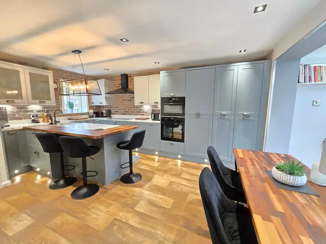 Whitebeam Close, Altrincham, photo 3