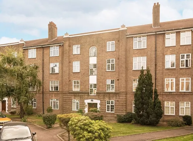 Birkenhead Avenue, Kingston Upon Thames, KT2, photo 1