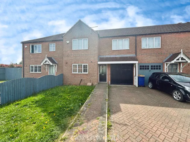 Lord Porter Avenue, Stainforth, DN7, photo 1