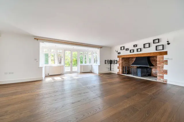 Photo 2 — Morleys Road, Weald, Sevenoaks, Kent, TN14 6QY