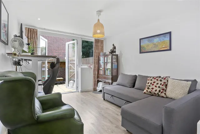 Photo 2 — Ashbrook Road, London