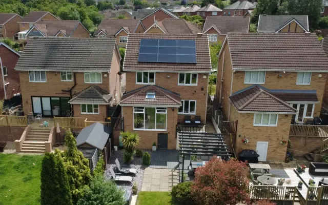 Springfields Redbrook Barnsley, photo 1