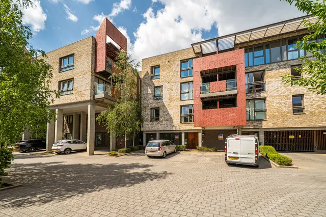 Blondon Way, Rotherhithe, London, SE16, photo 1