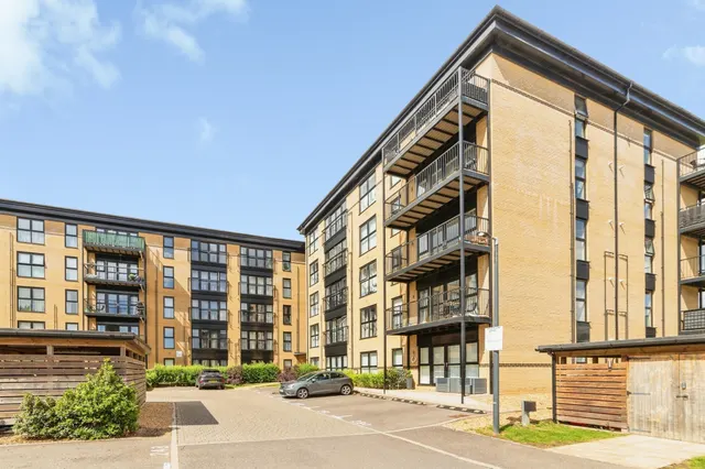Giles Crescent, Stevenage, photo 1