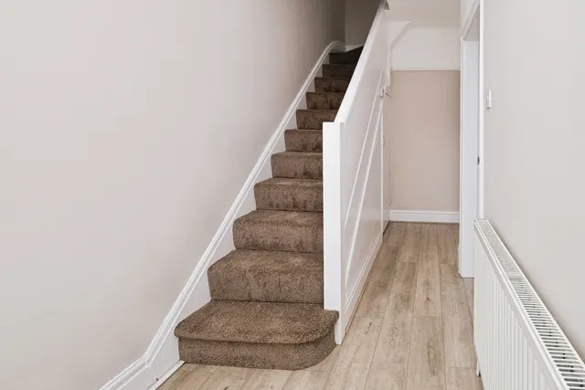 Saville Road, Old Swan, L13, photo 2