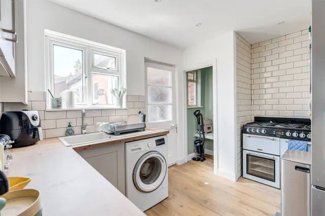 Walders Road, Rustington, BN16, photo 3