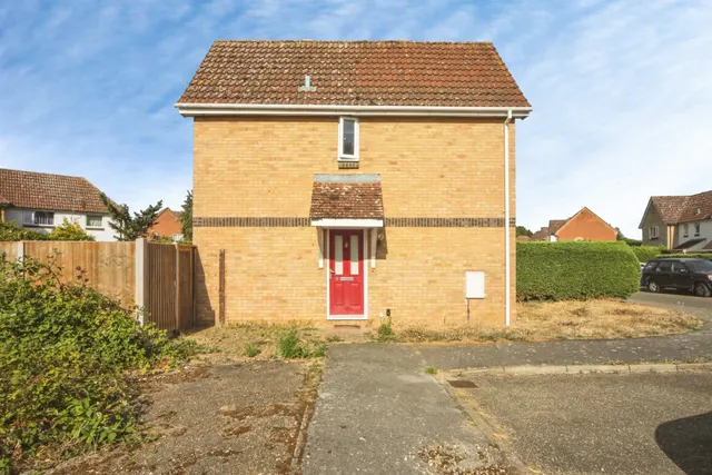 Falcon Way, Beck Row, Bury St. Edmunds, photo 1