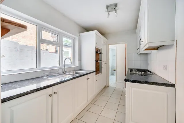 Henry Street, Reading, RG1, photo 3