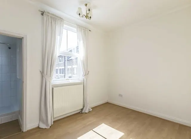 Beaumont Road, Chiswick, W4, photo 2