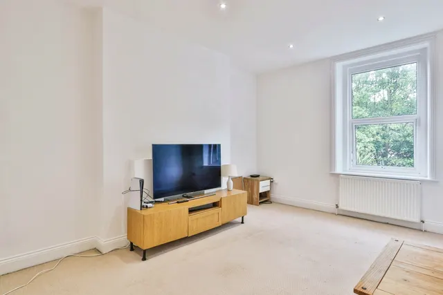 Wimborne Road, Bournemouth, BH2, photo 2