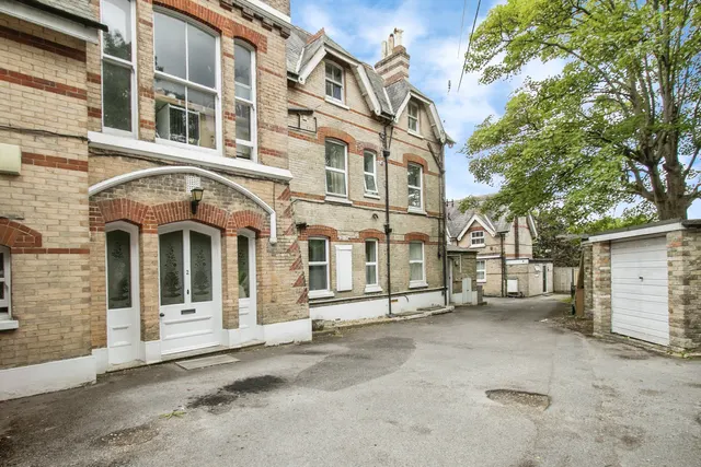 Wimborne Road, Bournemouth, BH2, photo 1