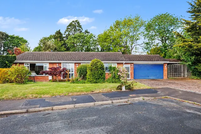 Willow Close, Pershore, WR10, photo 1