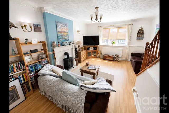Valley View Close, Plymouth, PL3, photo 2