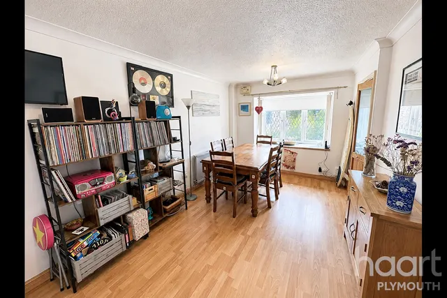 Valley View Close, Plymouth, PL3, photo 3