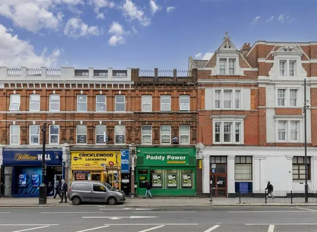 Cricklewood Broadway, Cricklewood, NW2, photo 1