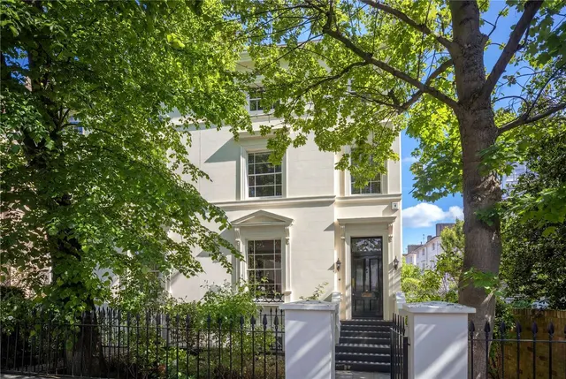 Clifton Villas, Little Venice, London, W9 2PH, photo 1
