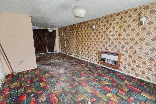 Clayfield Grove West, Stoke-On-Trent, photo 2