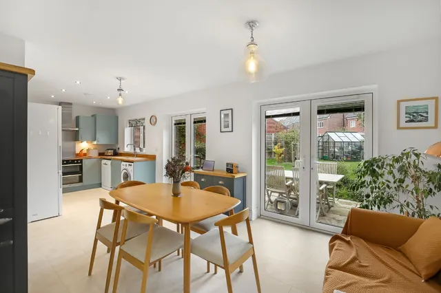 Melchester Road, Salisbury, SP2, photo 2