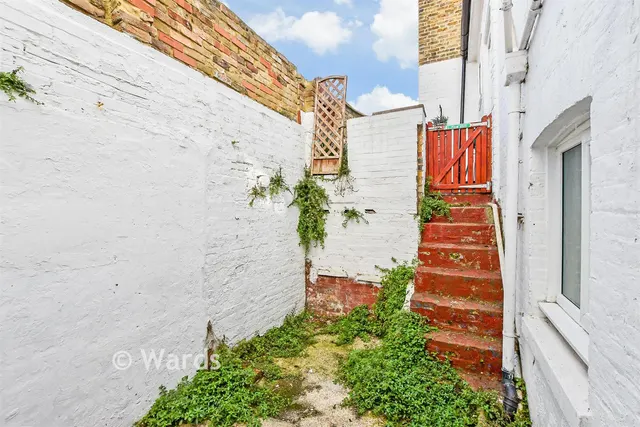 Clifton Gardens, Margate, CT9, photo 3