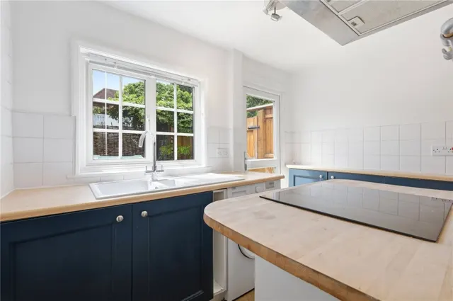House Under Offer with 1 bedroom in Saffron Walden, CB10, photo 2