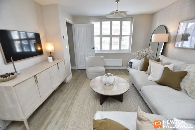Evans Road, East Leake, LE12, photo 2