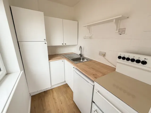 Upperton Road, Eastbourne, BN21, photo 3