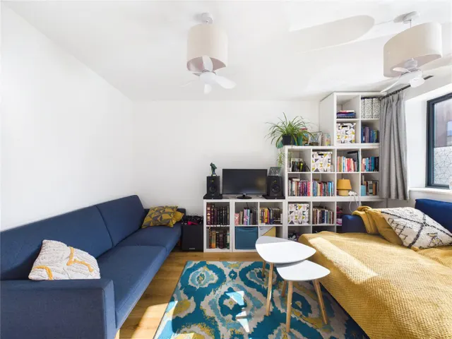 Carsons Road, Greenbank, BS5, photo 3